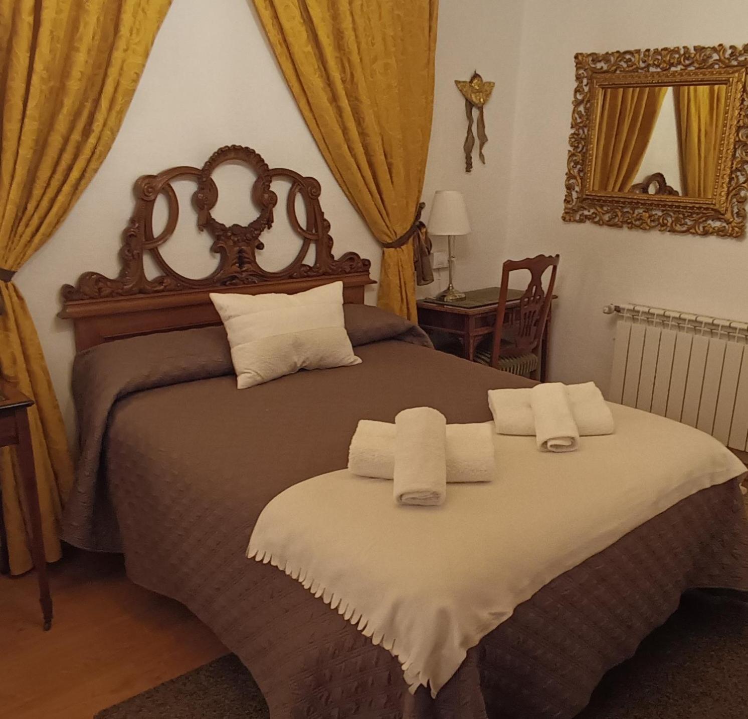 Casa Rural La Casona Urrea de Gaen Exteriér fotografie