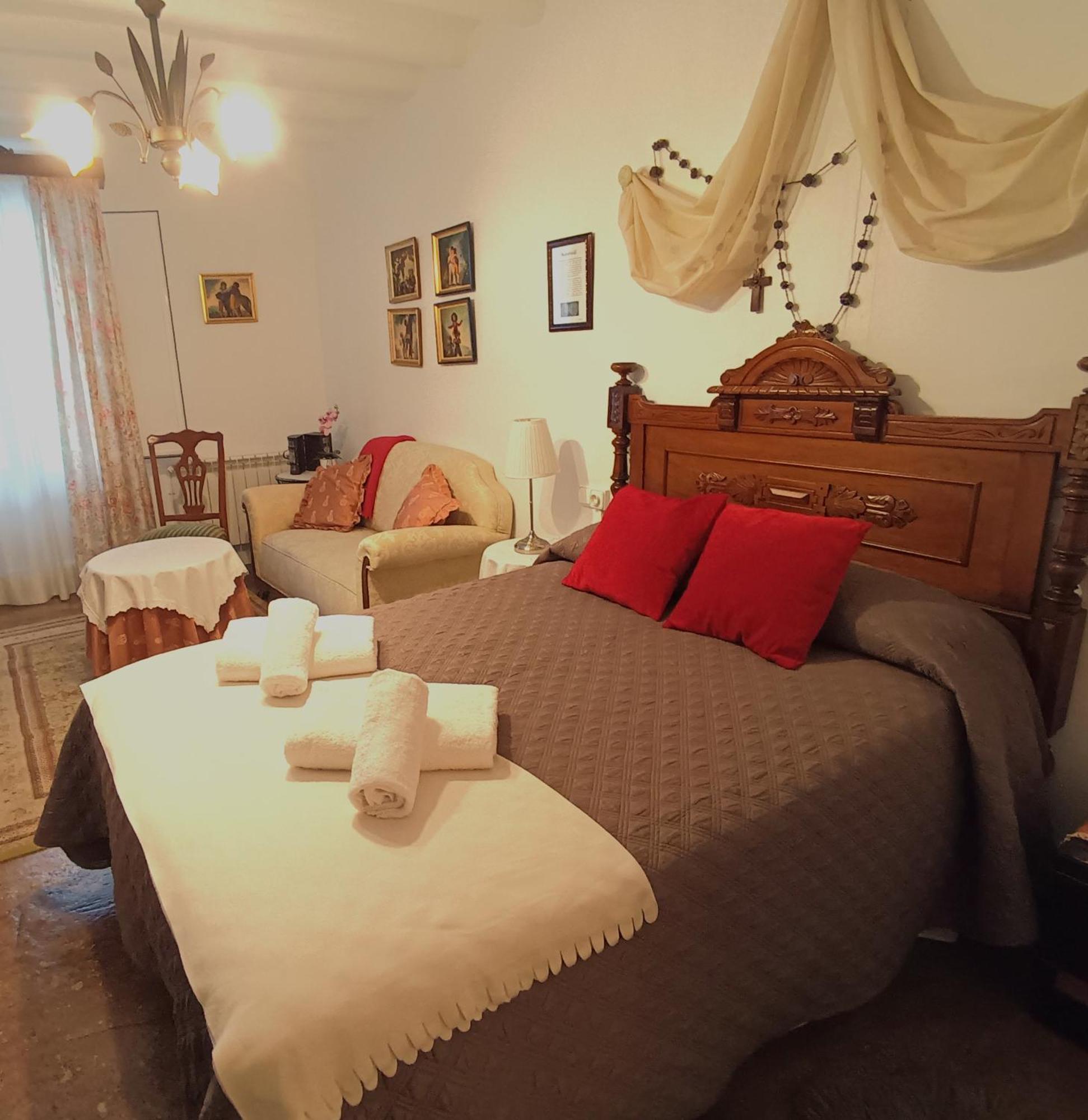 Casa Rural La Casona Urrea de Gaen Exteriér fotografie