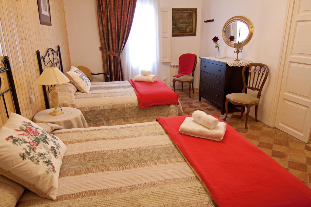 Casa Rural La Casona Urrea de Gaen Pokoj fotografie