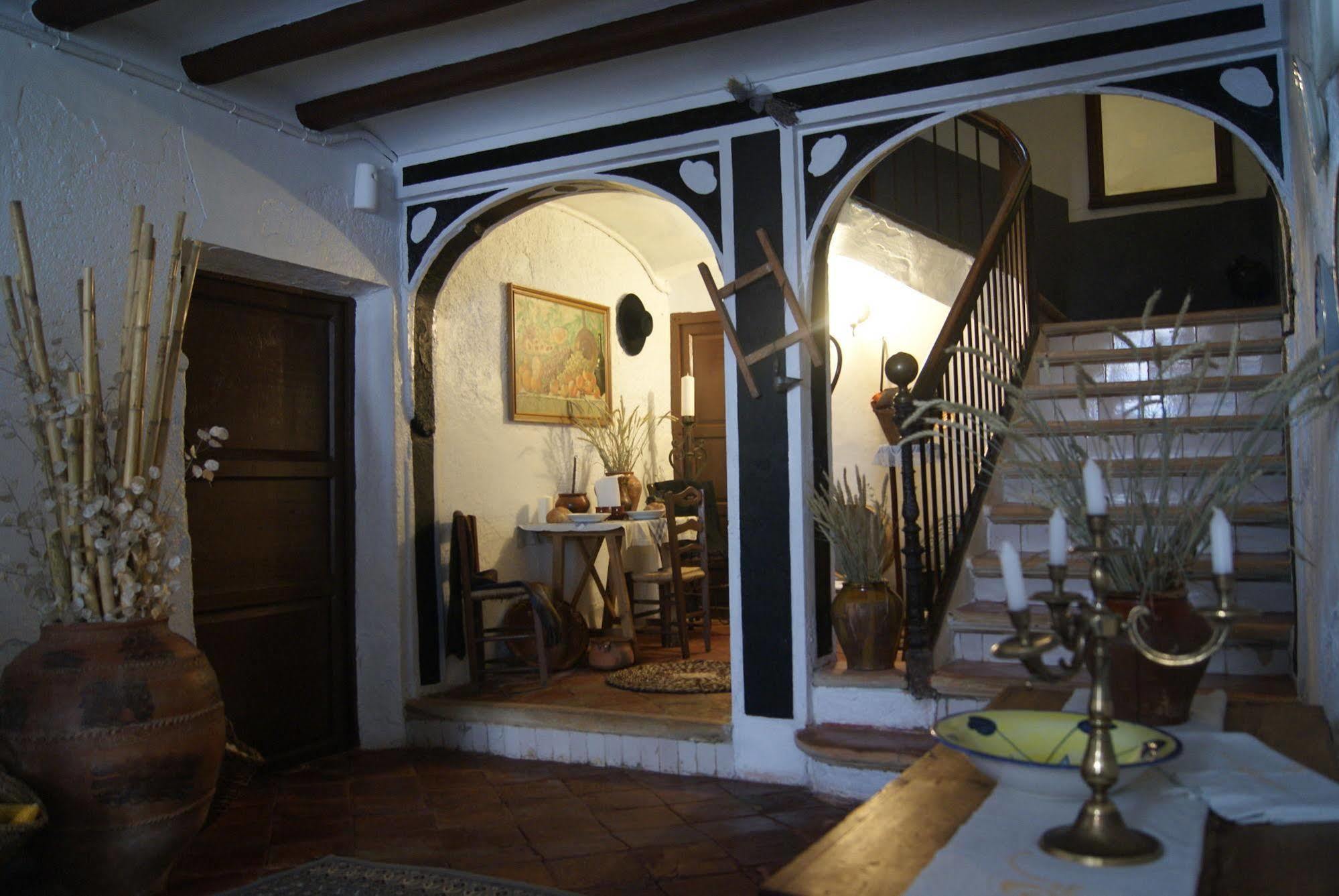 Casa Rural La Casona Urrea de Gaen Exteriér fotografie